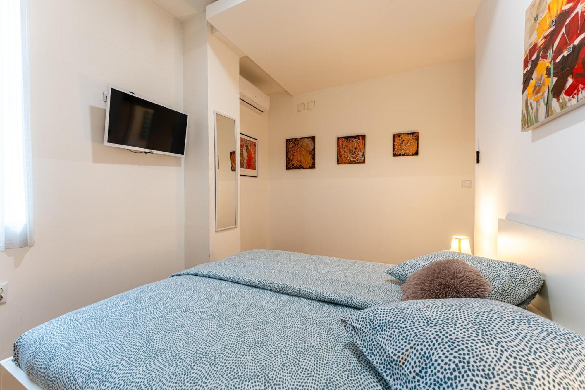 Apartment Flex Selfcheckins 153 - - 2 Bedrooms - Parking - Centre