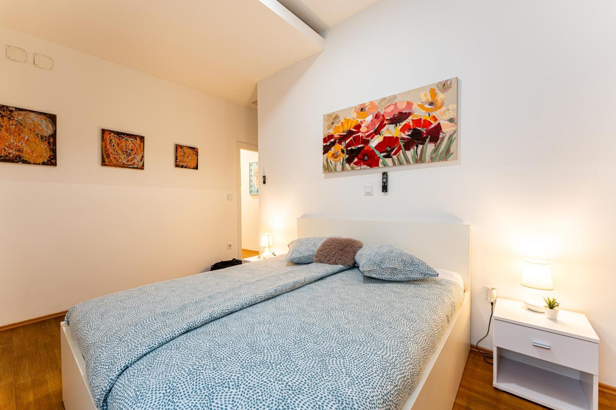 Flex Selfcheckins 153 - - 2 Bedrooms - Parking - Centre Apartment *