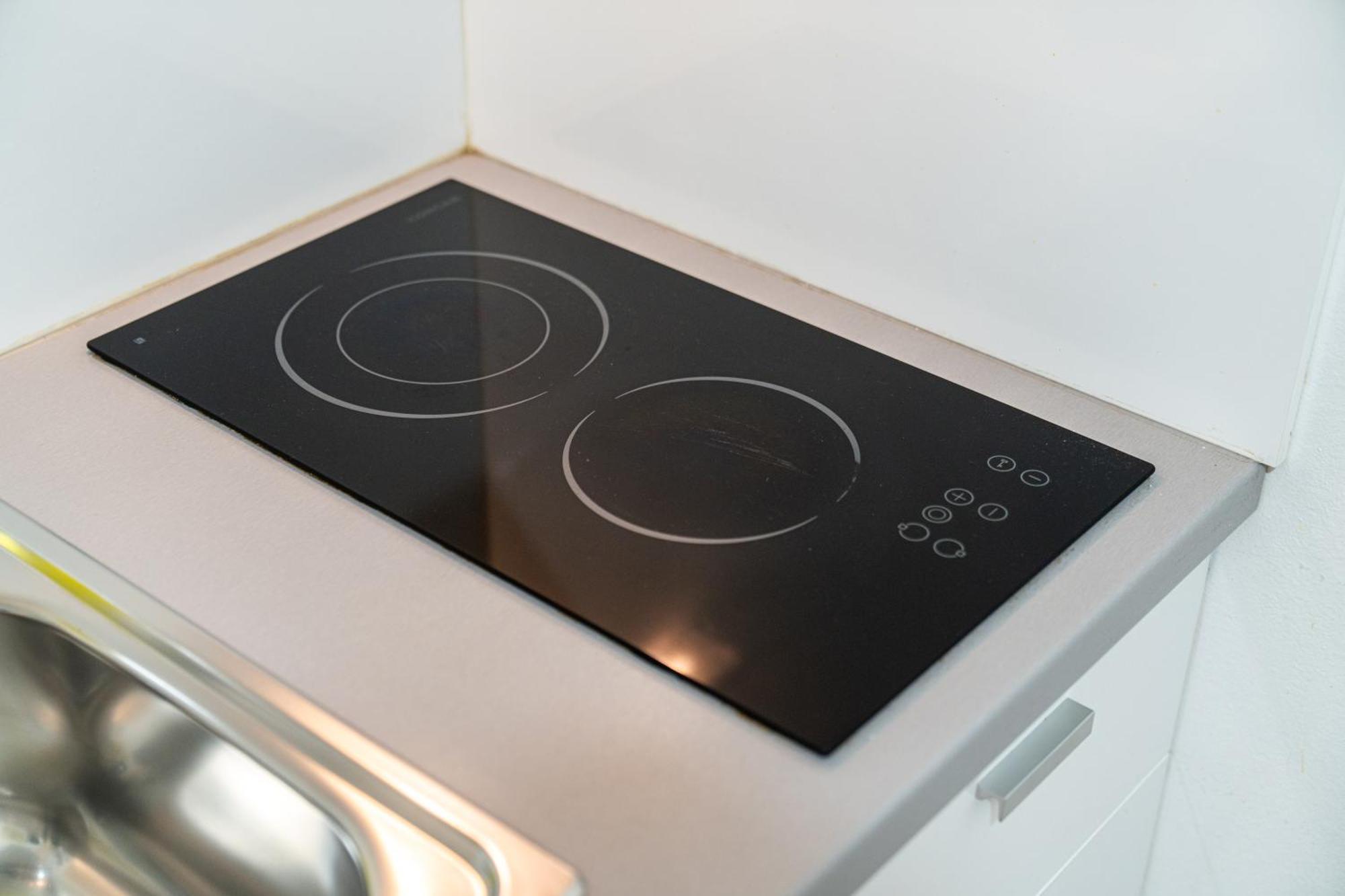 Flex Selfcheckins 153 - - 2 Bedrooms - Parking - Centre