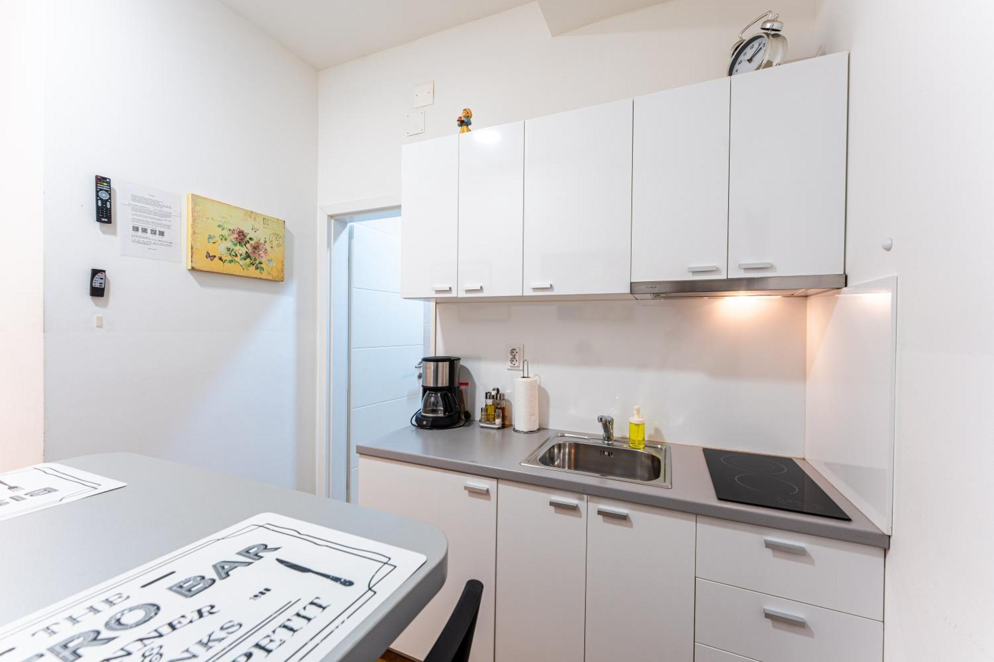 Flex Selfcheckins 153 - - 2 Bedrooms - Parking - Centre Apartment *